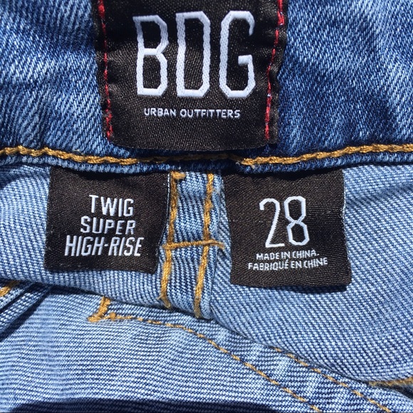 BDG Twig Super-High Rise Stretch Jeans - Picture 8 of 9